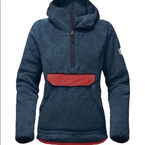 THE NORTH FACE Campshire Fleece Hoodie